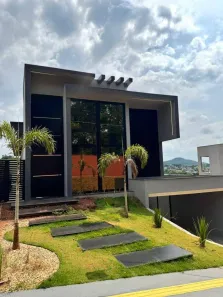 Casa com 3 Quartos à venda, 200m² no Jardins Nápoles, Senador Canedo