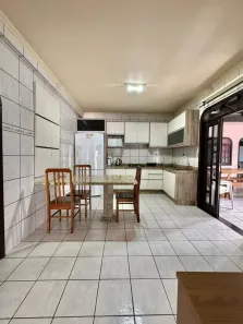 Casa com 4 Quartos à venda, 200m² no Comasa, Joinville