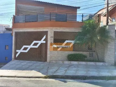 Sobrado com 3 Quartos à venda, 210m² no Sitio Paredão, Ferraz de Vasconcelos