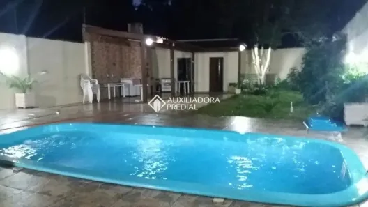 Casa com 2 Quartos à venda, 149m² no Centro, Canoas