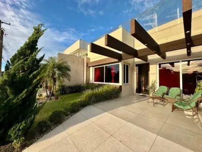 Casa de Condomínio com 4 Quartos à venda, 160m² no XANGRI-LÁ, Xangri-lá