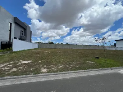 Lote/Terreno à venda, 305m² no Jardim Limoeiro, Camaçari
