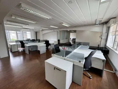 Sala Comercial para venda ou aluguel, 234m² no Cidade Monções, São Paulo