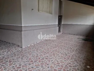 Casa com 5 Quartos à venda, 280m² no Nossa Senhora Aparecida, Uberlândia