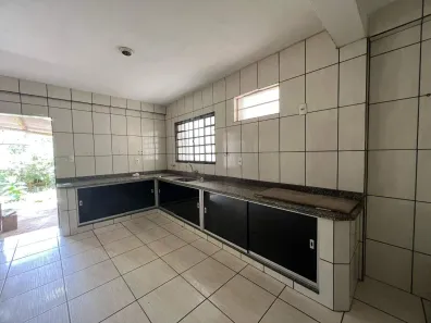 Casa com 4 Quartos para alugar, 107m² no Vila Mozart, Itaúna