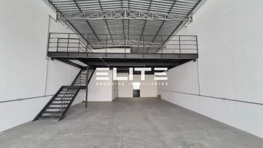 Galpão/Depósito/Armazém à venda, 351m² no Campestre, Santo André