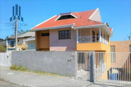 Casa com 4 Quartos à venda, 460m² no São Lourenço, Curitiba