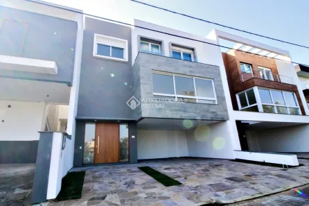 Casa de Condomínio com 3 Quartos à venda, 256m² no Hípica, Porto Alegre