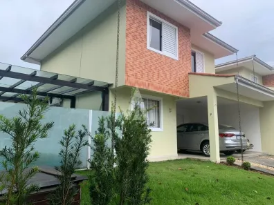 Casa de Condomínio com 3 Quartos à venda, 187m² no Bom Retiro, Joinville