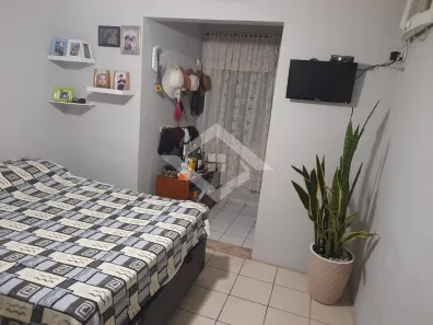 Casa de Condomínio com 2 Quartos à venda, 75m² no Senador Vasconcelos, Rio de Janeiro