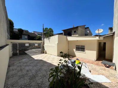 Casa com 2 Quartos para alugar, 175m² no Vila Pires, Santo André