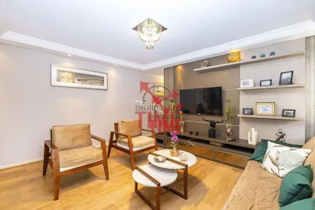 Sobrado com 7 Quartos à venda, 750m² no Bacacheri, Curitiba