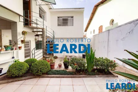 Casa com 3 Quartos à venda, 219m² no Vila Paulicéia, São Paulo