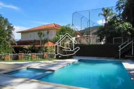 Casa com 7 Quartos para alugar, 1200m² no Itaipava, Petrópolis