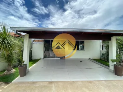 Casa de Condomínio com 3 Quartos à venda, 200m² no Mansões Águas Quentes, Caldas Novas