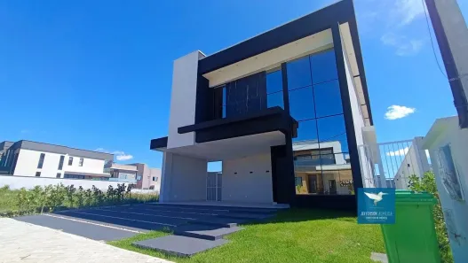 Casa de Condomínio com 4 Quartos à venda, 241m² no Cidade Alpha, Eusébio