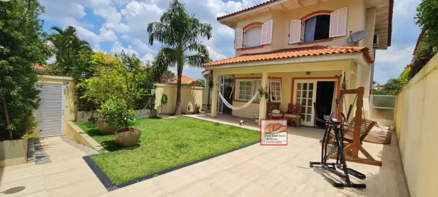 Casa de Condomínio com 4 Quartos à venda, 280m² no Jardim Lambreta, Cotia