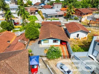 Casa com 1 Quarto à venda, 80m² no Comasa, Joinville