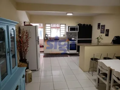 Casa com 2 Quartos à venda, 130m² no Centro, Pedro Leopoldo