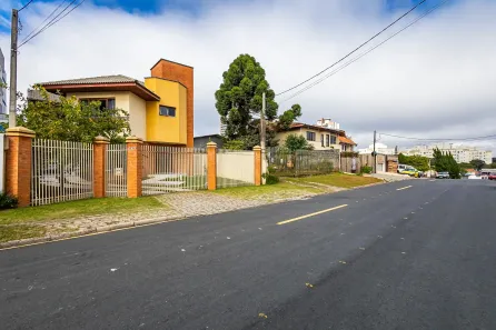 Casa com 3 Quartos à venda, 280m² no Cidade Industrial, Curitiba