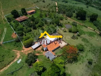 Fazenda/Sítio com 3 Quartos à venda, 200m² no , São Tiago