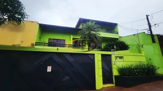Casa com 4 Quartos para alugar, 300m² no Lima Azevedo, Londrina