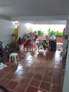 Sobrado com 3 Quartos à venda, 200m² no Jardim do Estádio, Santo André