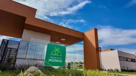 Lote/Terreno à venda, 222m² no Altos do Coxipó, Cuiabá