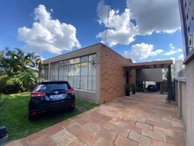 Imóvel Comercial com 3 Quartos para alugar, 268m² no Centro, Ponta Grossa