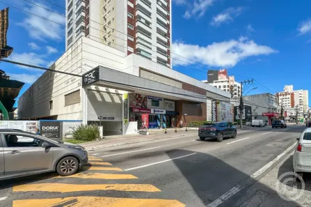 Ponto Comercial para alugar, 53m² no Balneário, Florianópolis