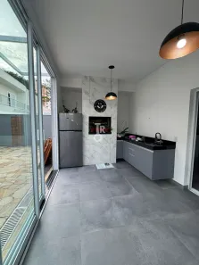 Sobrado com 4 Quartos à venda, 248m² no Parque Residencial Eloy Chaves, Jundiaí