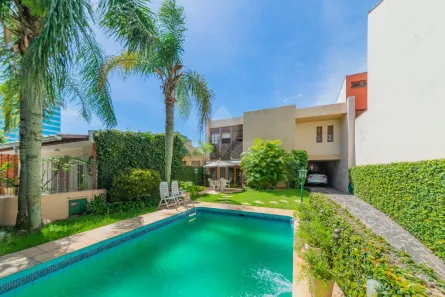 Casa com 3 Quartos à venda, 260m² no Chácara das Pedras, Porto Alegre