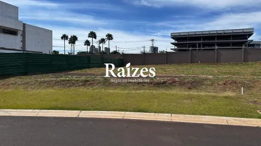 Lote/Terreno à venda, 420m² no Gávea, Uberlândia