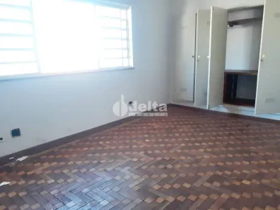 Imóvel Comercial com 3 Quartos à venda, 380m² no Centro, Uberlândia