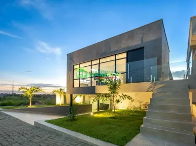 Casa de Condomínio com 3 Quartos à venda, 240m² no Tabajaras, Teresina