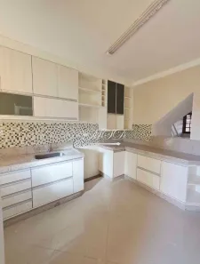 Casa de Condomínio com 2 Quartos à venda, 74m² no Jardim Jacinto, Jacareí
