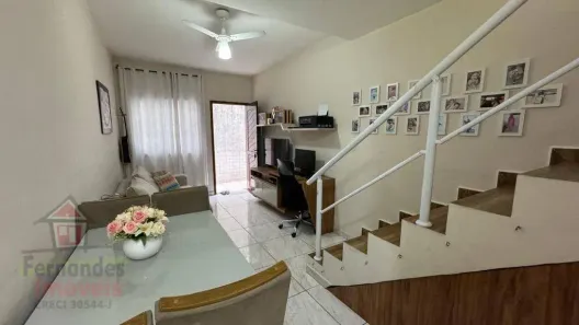 Casa com 2 Quartos à venda, 64m² no Guilhermina, Praia Grande