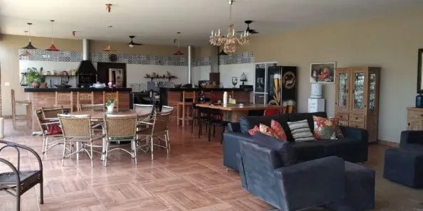 Fazenda/Sítio com 5 Quartos à venda, 380m² no , Fronteira