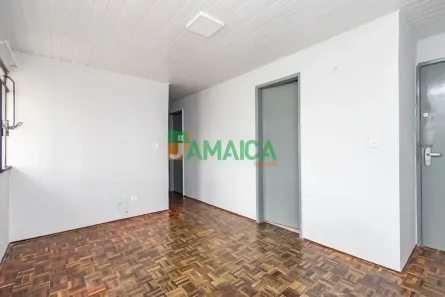 Apartamento com 3 Quartos para alugar, 43m² no Santa Cândida, Curitiba