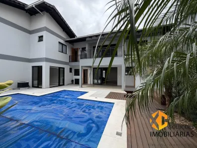 Sobrado com 4 Quartos à venda, 315m² no Boa Vista, Joinville