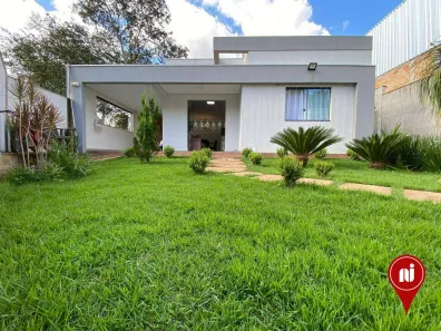 Casa de Condomínio com 3 Quartos para alugar, 150m² no Brumadinho, Brumadinho