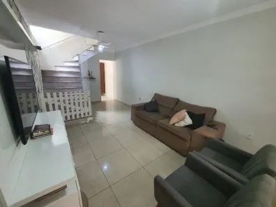 Sobrado com 3 Quartos à venda, 180m² no Jardim Ismênia, São José dos Campos