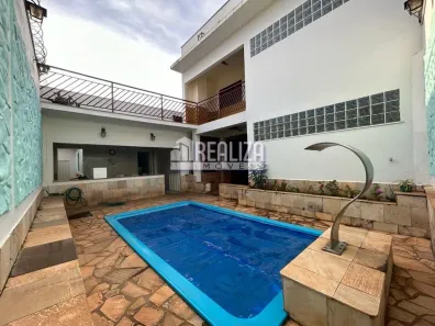 Casa com 5 Quartos à venda, 198m² no Boa Vista, Uberaba