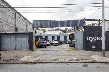 Ponto Comercial para alugar, 750m² no Rio Pequeno, São Paulo