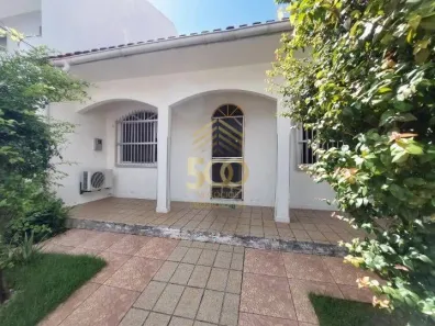Casa com 3 Quartos à venda, 211m² no Barreiros, São José