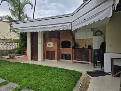 Casa com 4 Quartos à venda, 209m² no Parque Residencial Bom Conselho, Taubaté