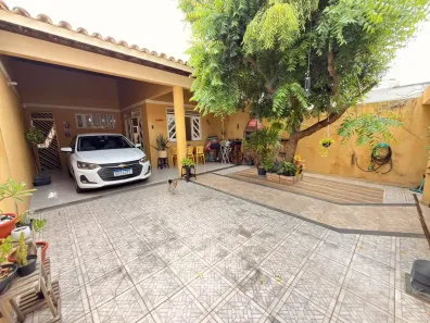 Casa com 3 Quartos à venda, 180m² no Coroa do Meio, Aracaju