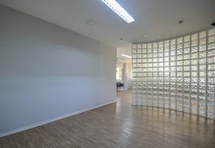 Ponto Comercial com 9 Quartos para alugar, 300m² no República, São Paulo