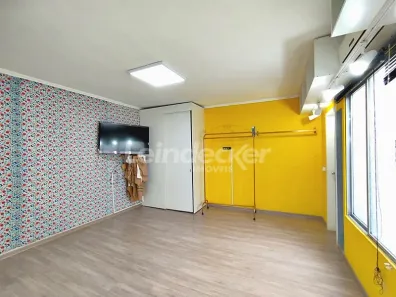 Sala Comercial para alugar, 41m² no Passo da Areia, Porto Alegre