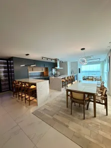 Apartamento com 4 Quartos à venda, 197m² no Meia Praia, Itapema